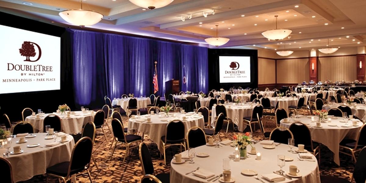 Doubletree By Hilton Hotel Minneapolis Park Place Doubletree By Hilton Hotel Minneapolis Park Place