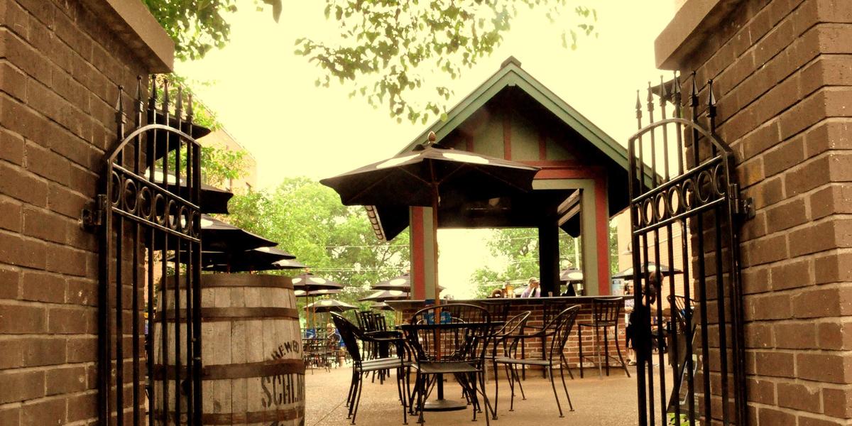 Llywelyns Pub St. Charles Weddings Get Prices for