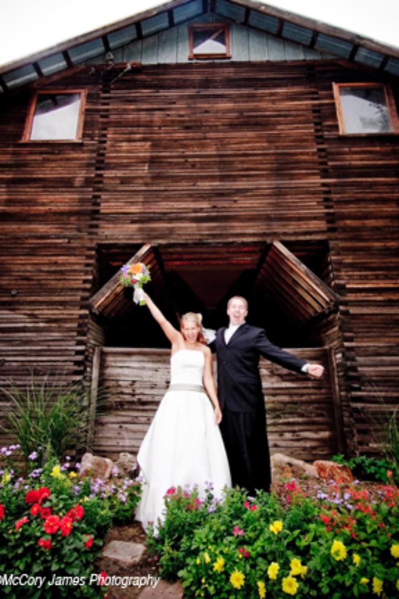 The Barn at Raccoon Creek Weddings Get Prices for