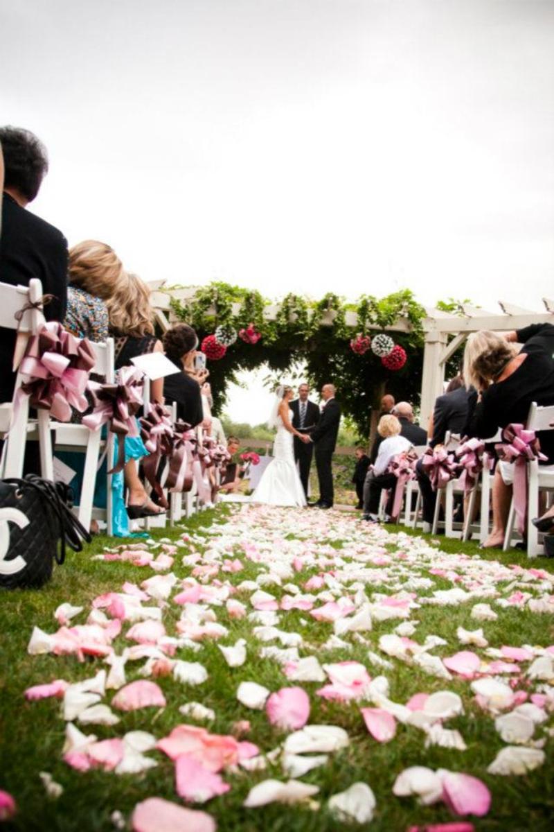 Sanders Estate Weddings Get Prices for Wedding Venues in Seattle, WA