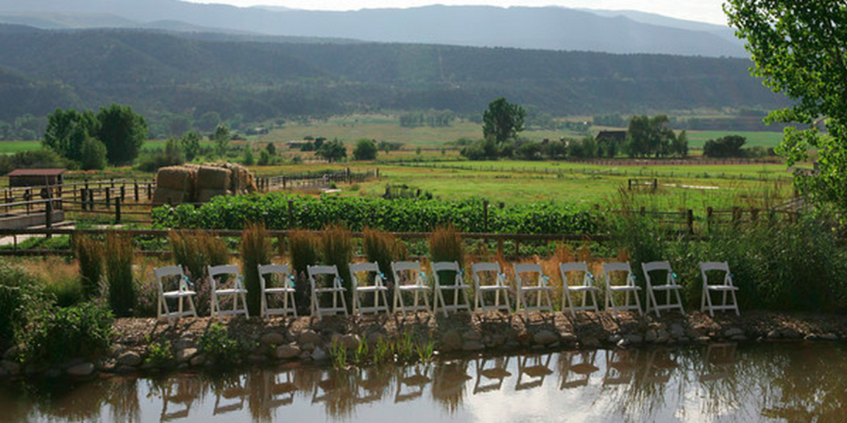 Flying Dog Ranch Retreat Weddings Get Prices for Wedding Venues
