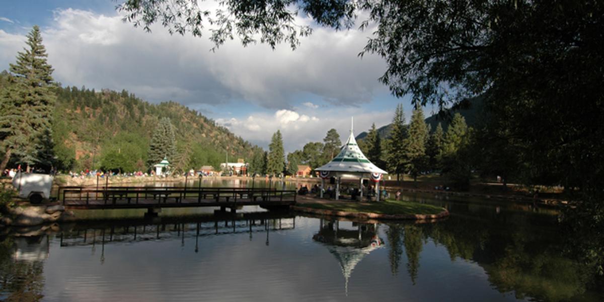 Town of Green Mountain Falls, Park Gazebo Island Weddings