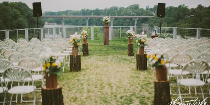 Stone Cellar at Riverview Gardens Weddings