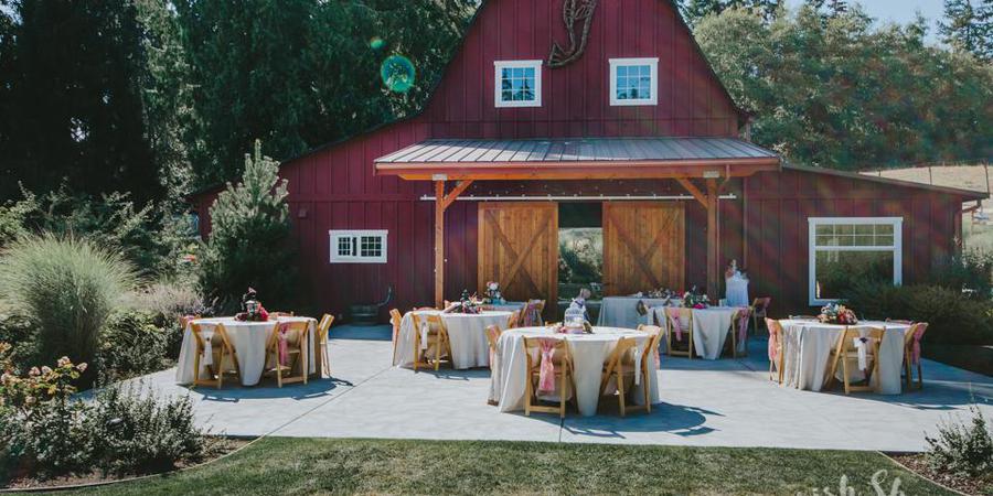 Dancing Fish Vineyards Venue Freeland Price It Out