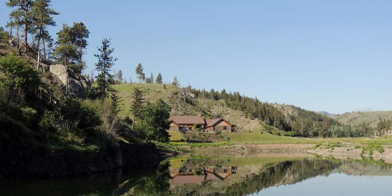 Burnt Out Lodge weddings in Big Timber MT