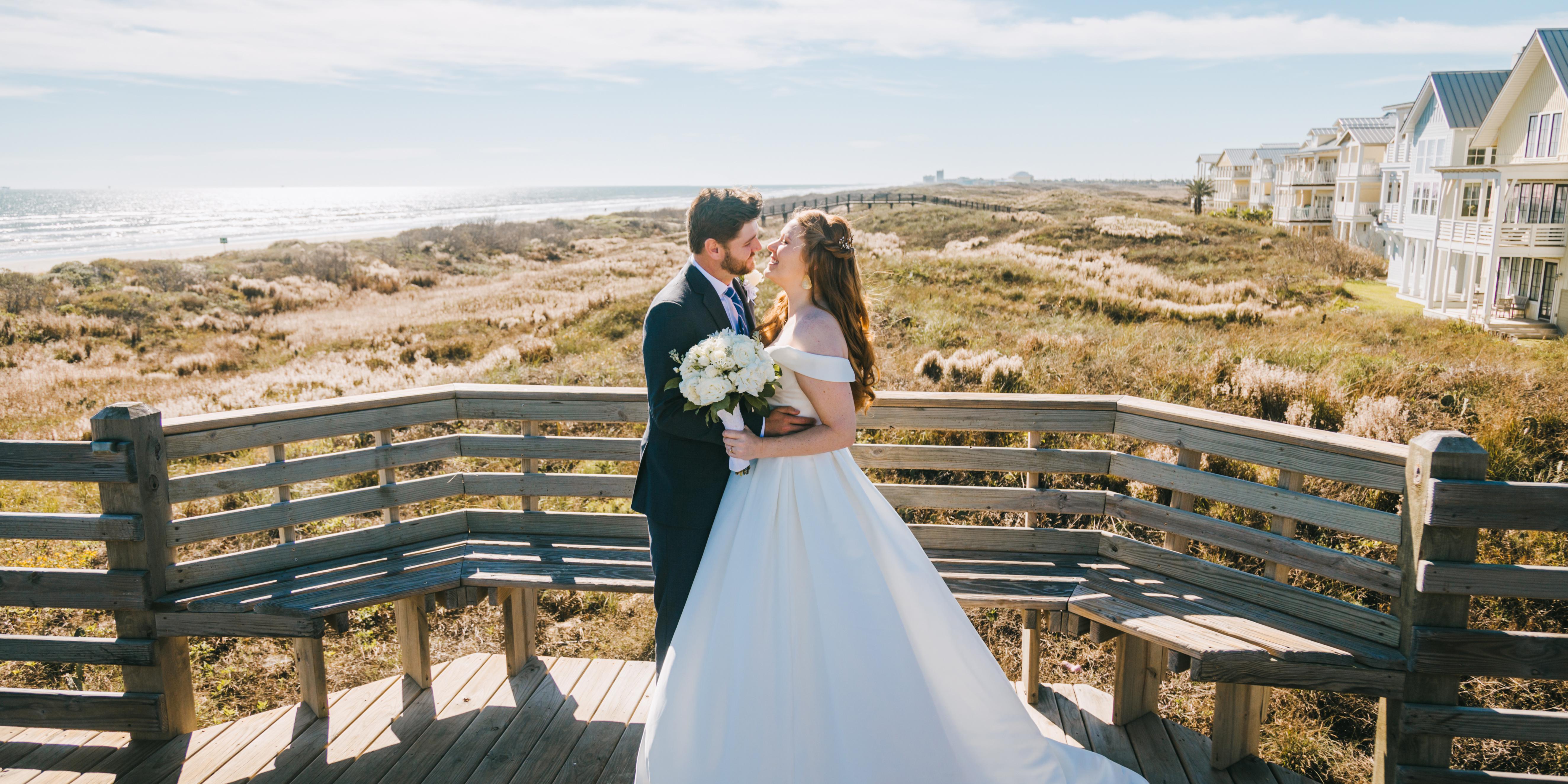 Cinnamon Shore weddings in Port Aransas TX