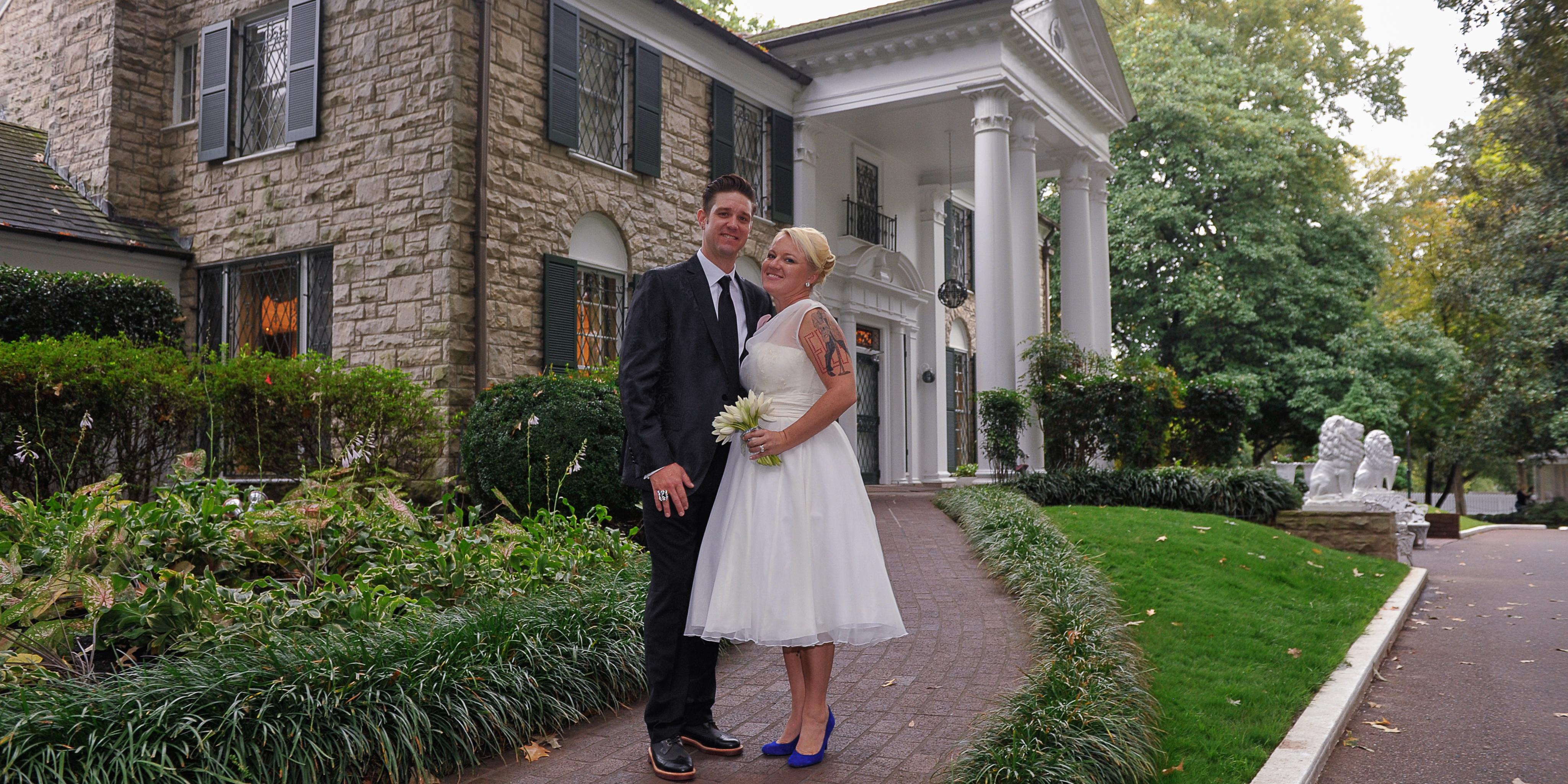 Elvis Presley&#x27;s Graceland weddings in Memphis TN