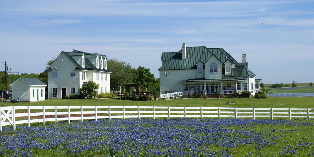 Lillian Farms Bed & Breakfast weddings in Washington TX