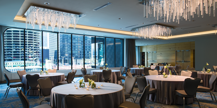 Renaissance Chicago Downtown Hotel Weddings Get Prices For Wedding Price This Venue
