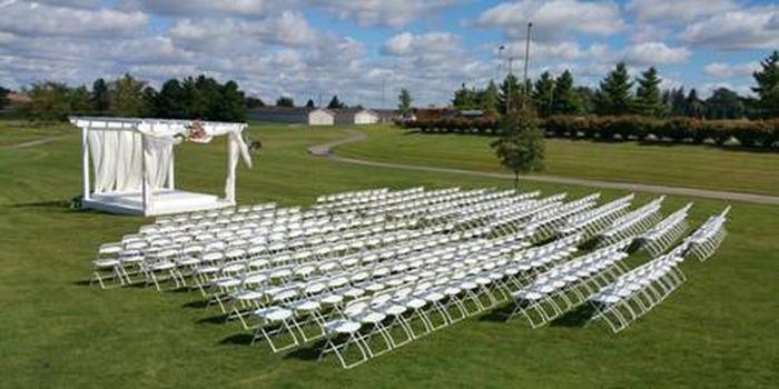 Fox Ridge Golf Course Weddings | Get Prices for Wedding Venues in IA