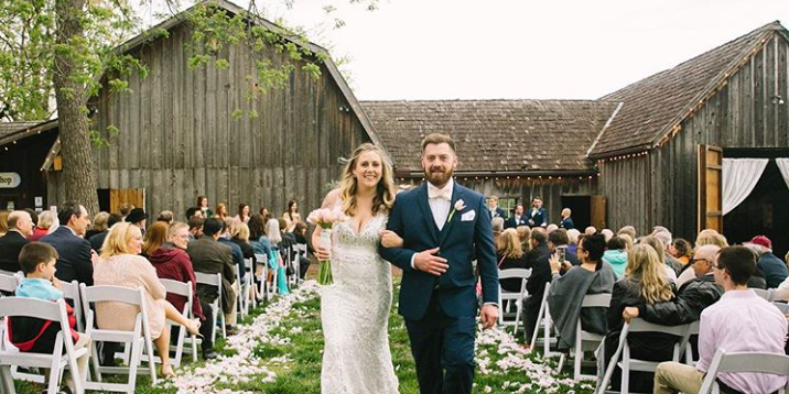 Alexander Majors Barn weddings in Kansas City MO