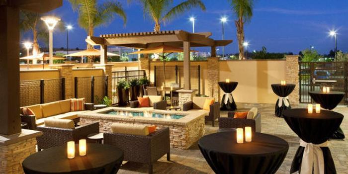 Courtyard San Diego Oceanside Weddings Get Prices for
