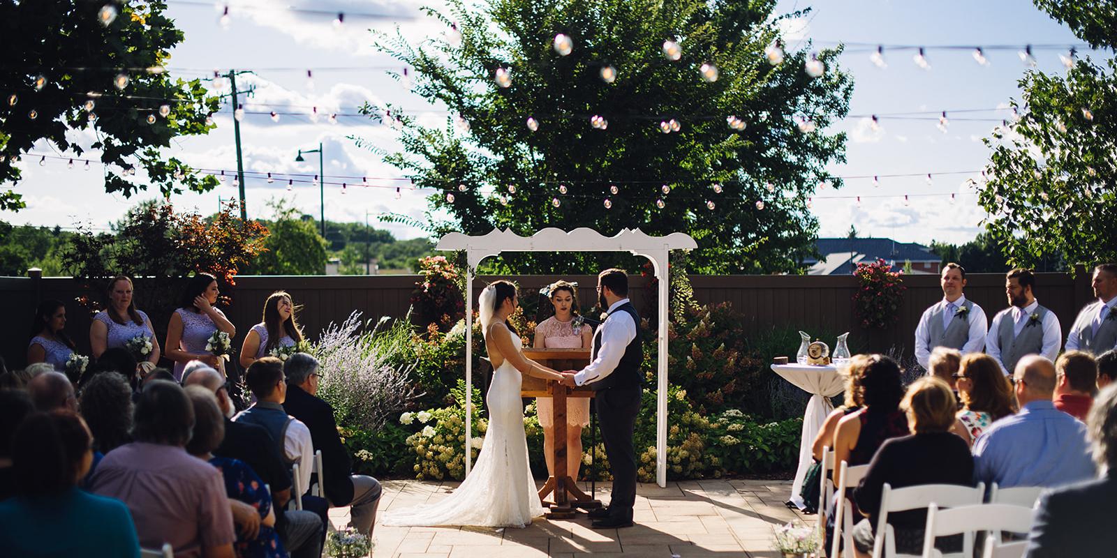 Hoosier Grove Barn weddings in Streamwood IL