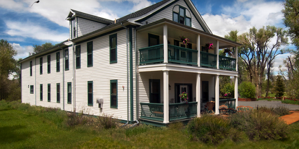The Historical Elk Mountain Hotel weddings in Elk Mountain WY