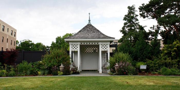 Allen Centennial Garden Weddings | Get Prices for Wedding Venues in WI