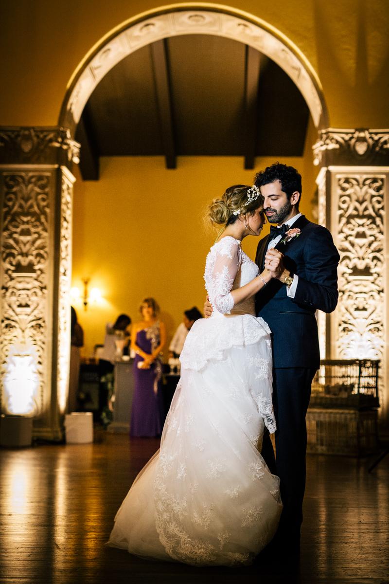 15 Of The Most Inexpensive La Wedding Venues Wedding Invitation From Minted
