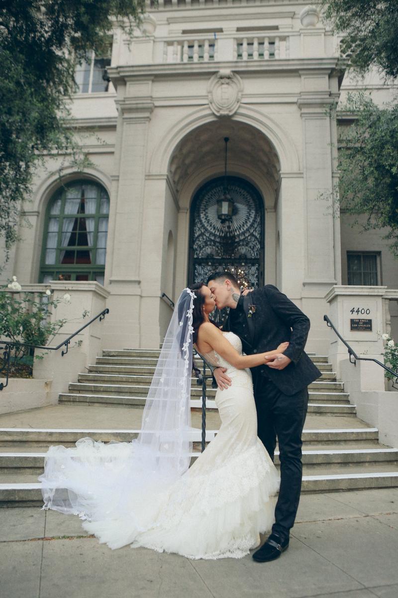 Budget Wedding In Los Angeles Style Me Pretty I Delved Into My Wedding Dress In Last Week 39 S Post But Basically It Amazing Okay Ll Share A Touch More Scored Sophia Tolli Beauty For