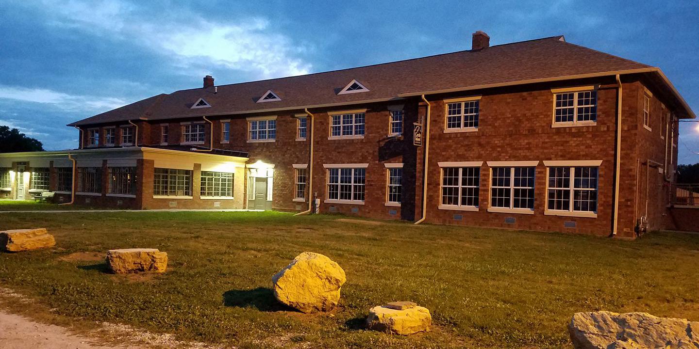 Credit Island weddings in Davenport IA