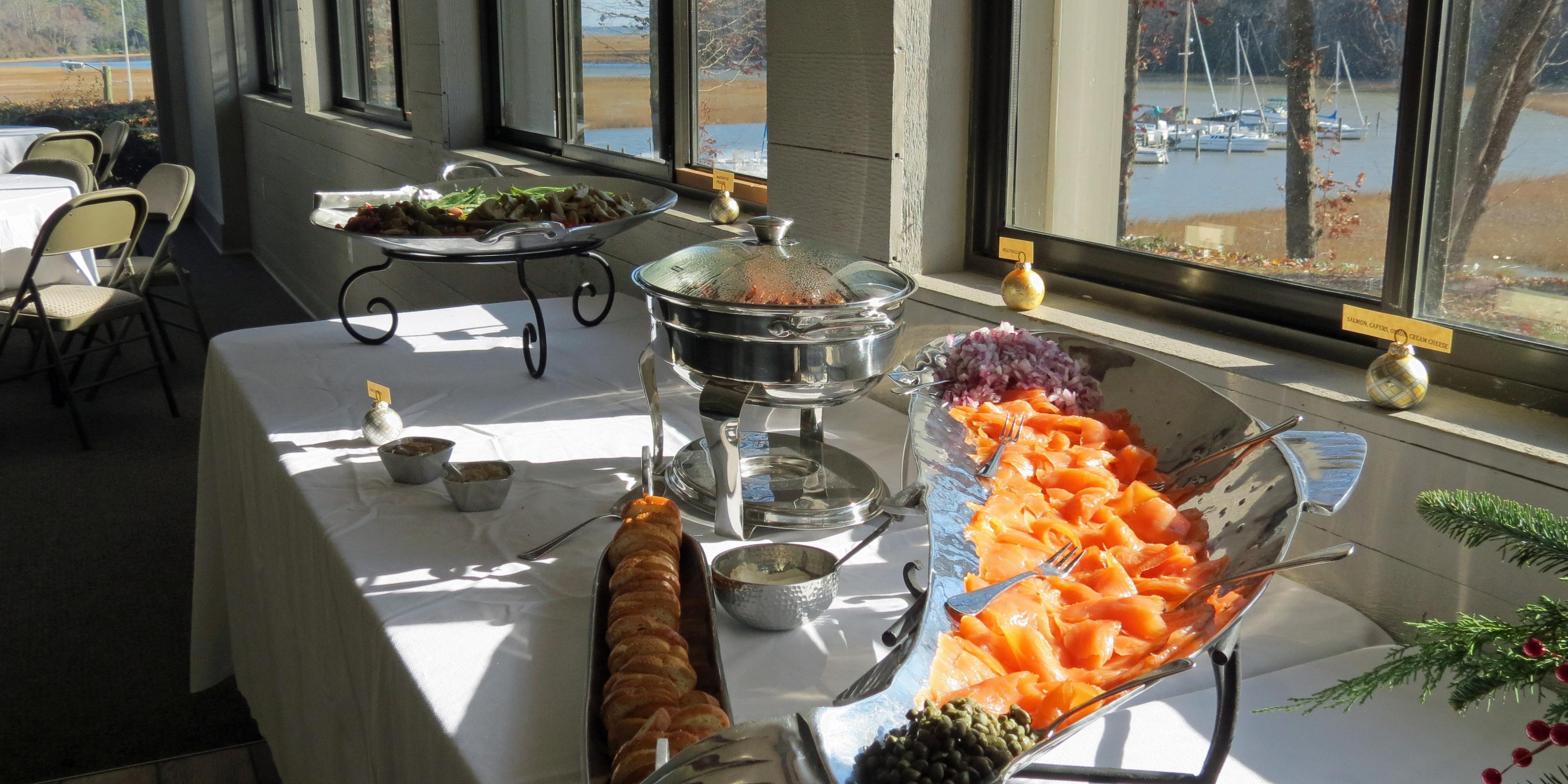 Queens Lake Clubhouse weddings in Williamsburg VA