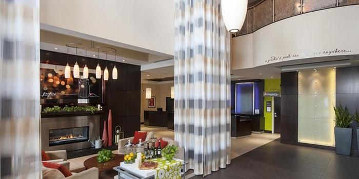 Hilton Garden Inn Minneapolis Downtown Weddings Get Prices for