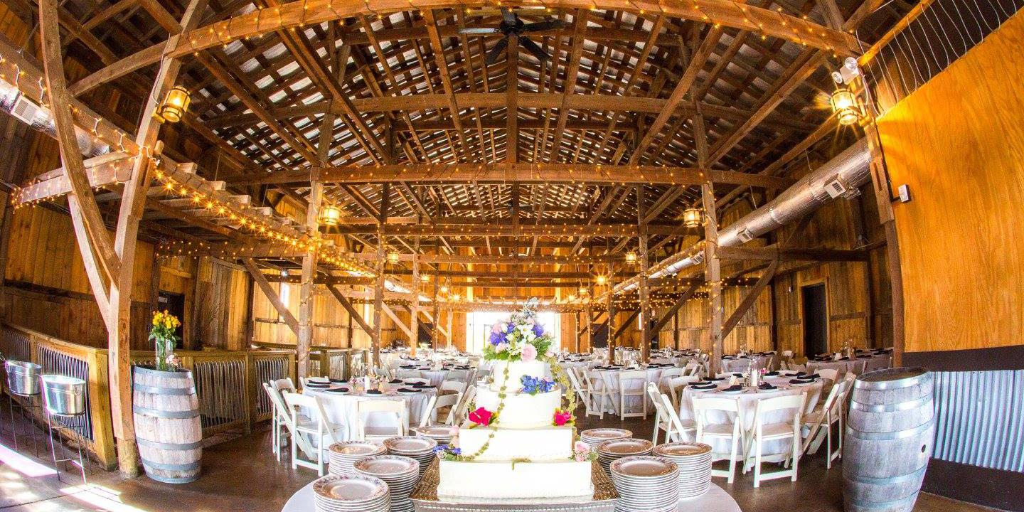 Talon Winery weddings in Lexington KY