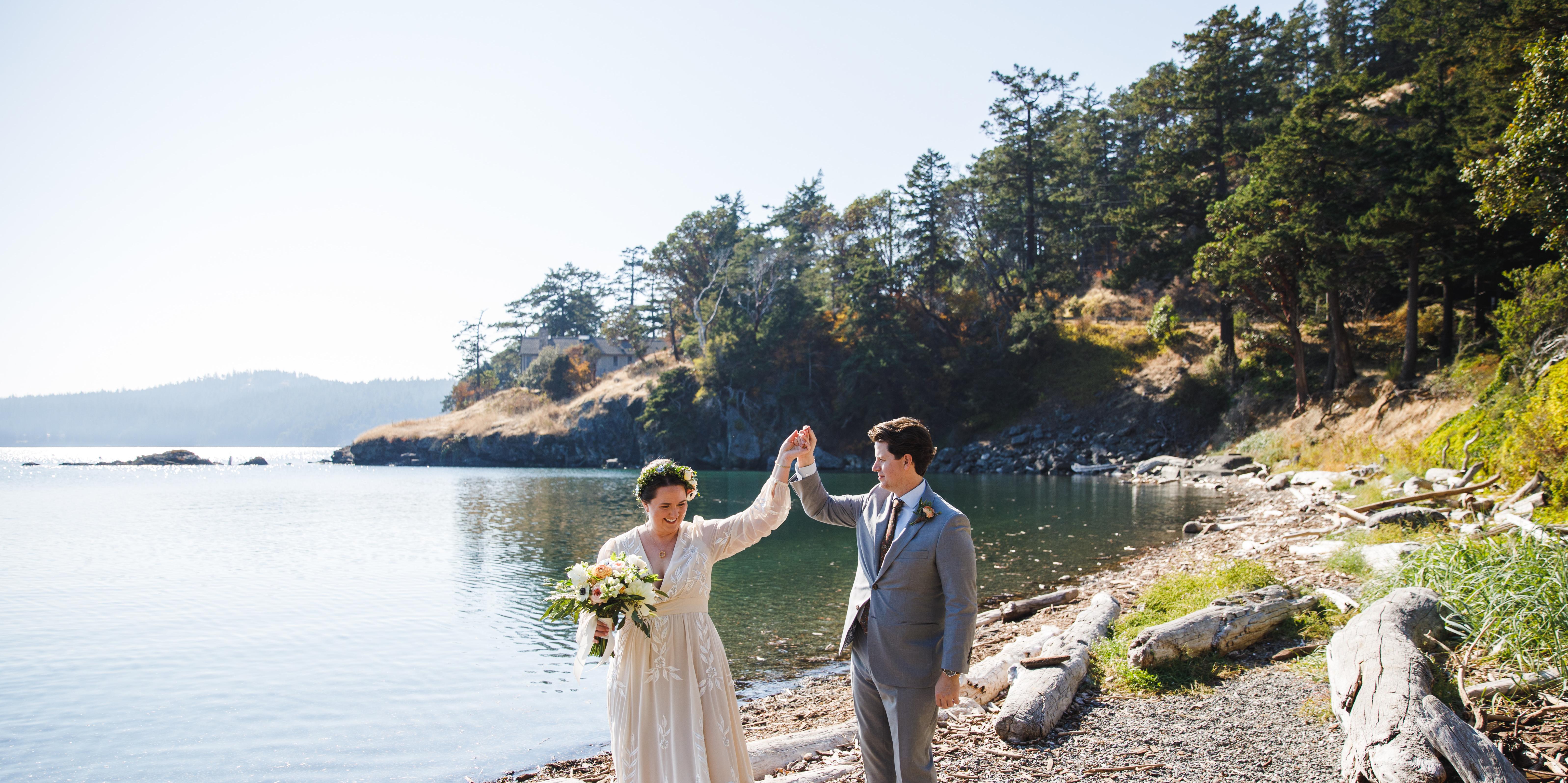 Outlook Inn on Orcas Island weddings in Eastsound WA