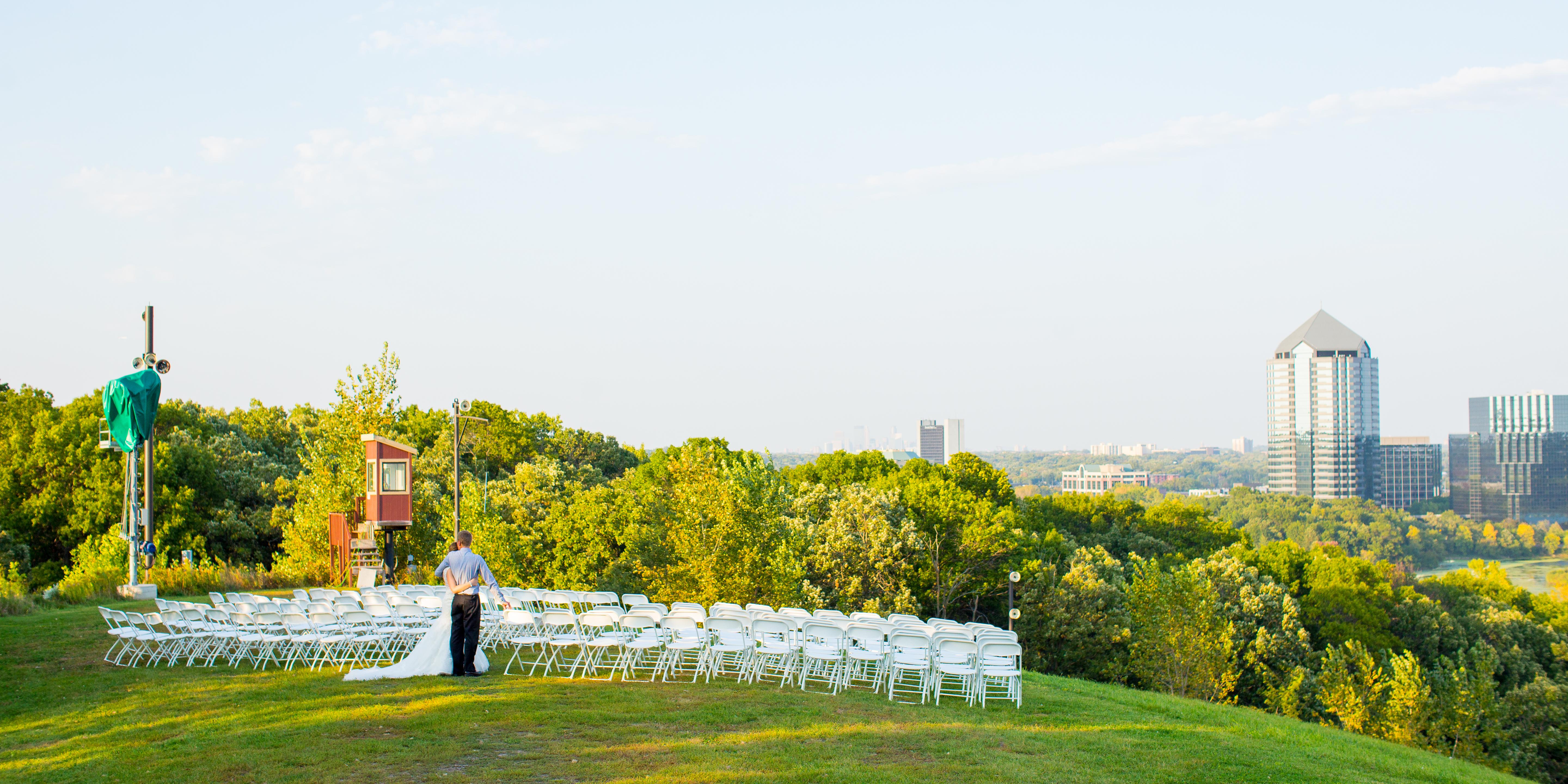 Hyland Hills Chalet weddings in Bloomington MN