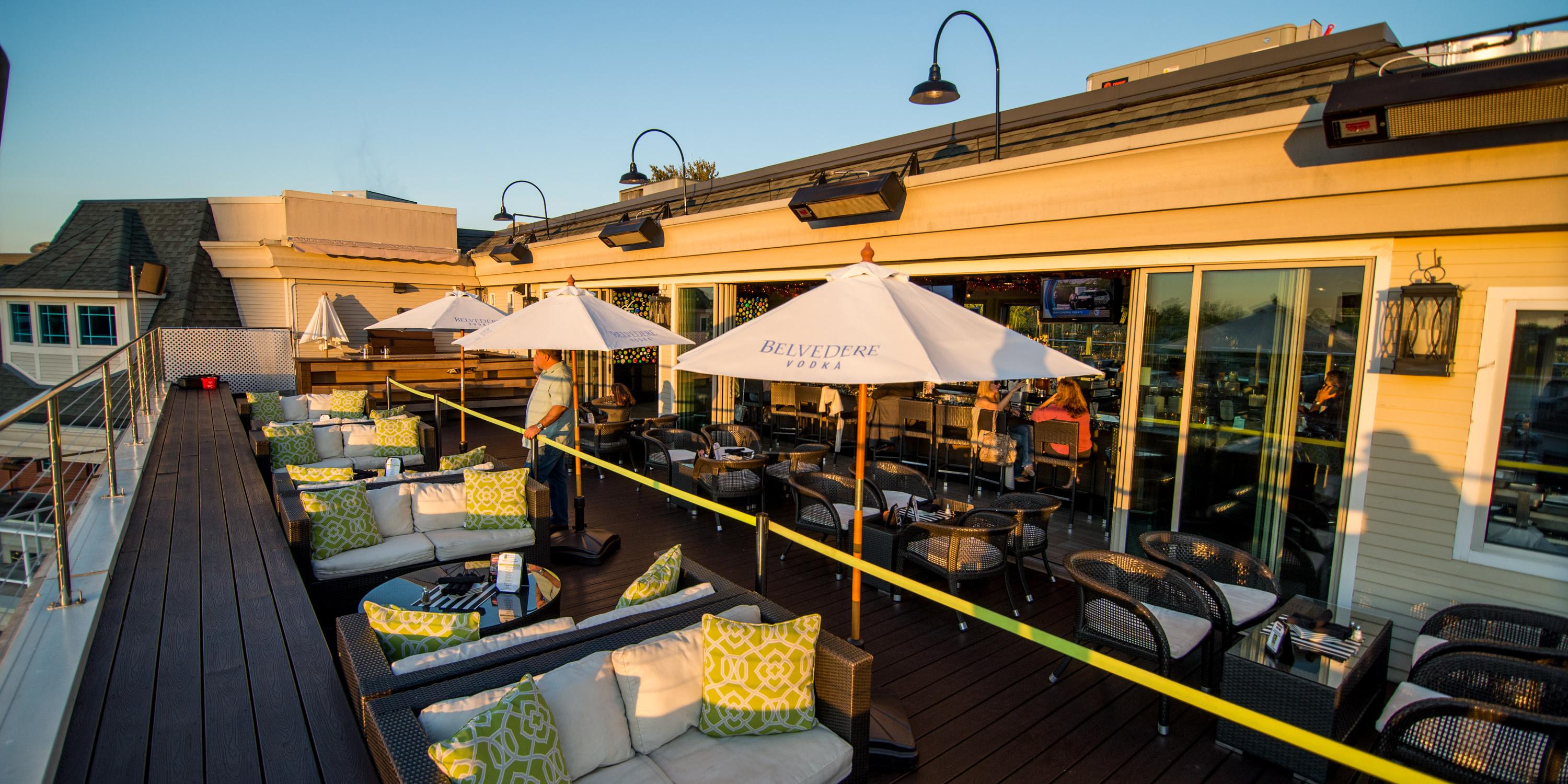 Rooftop 120 weddings in Glastonbury CT