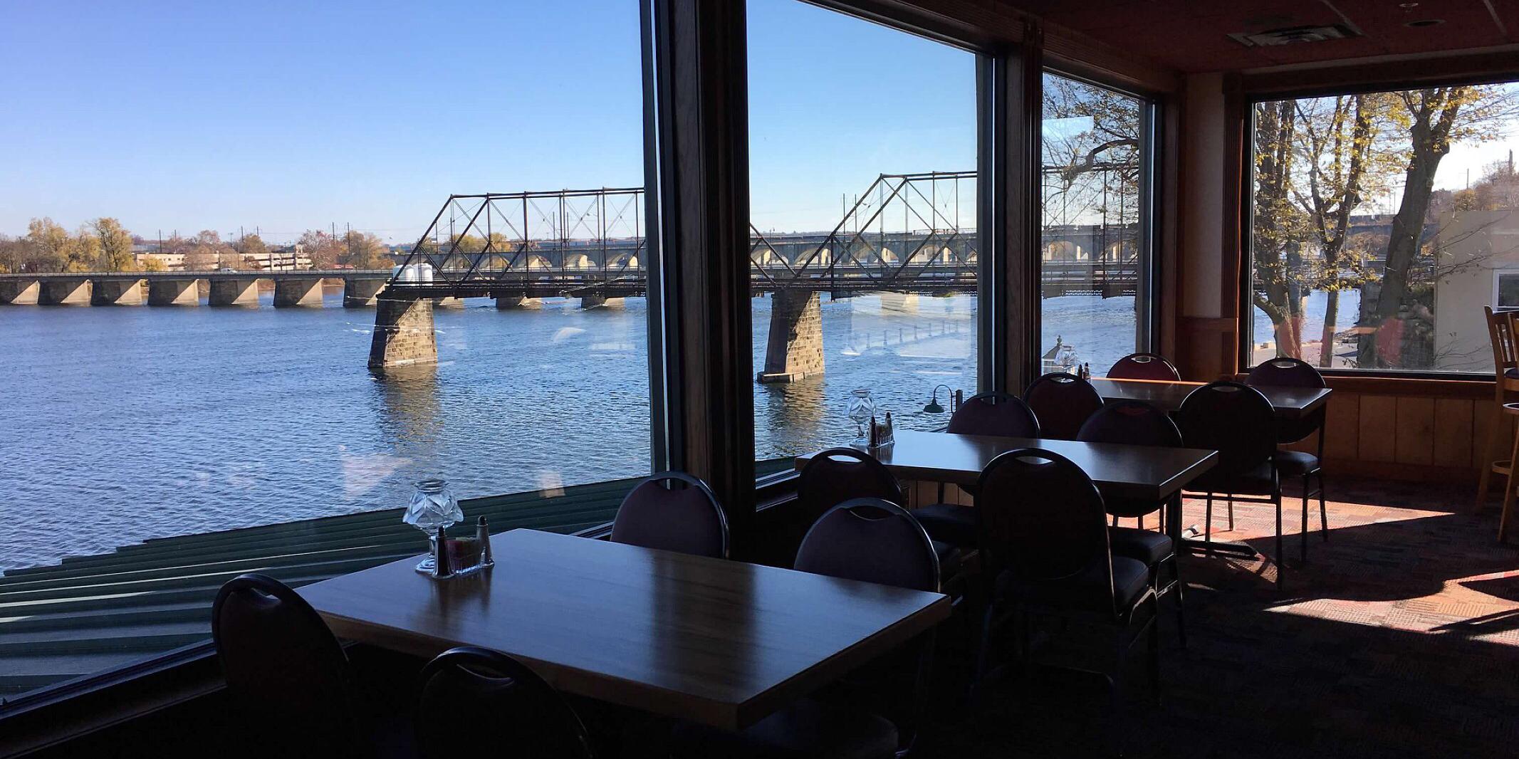 Dukes Riverside Bar Grille weddings in Wormleysburg PA