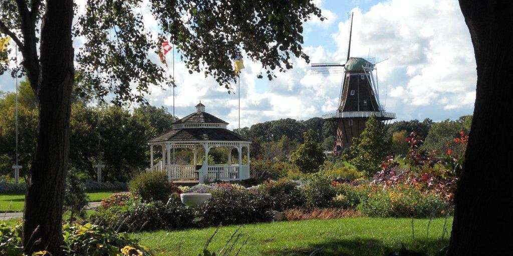 Windmill Island Gardens weddings in Holland MI