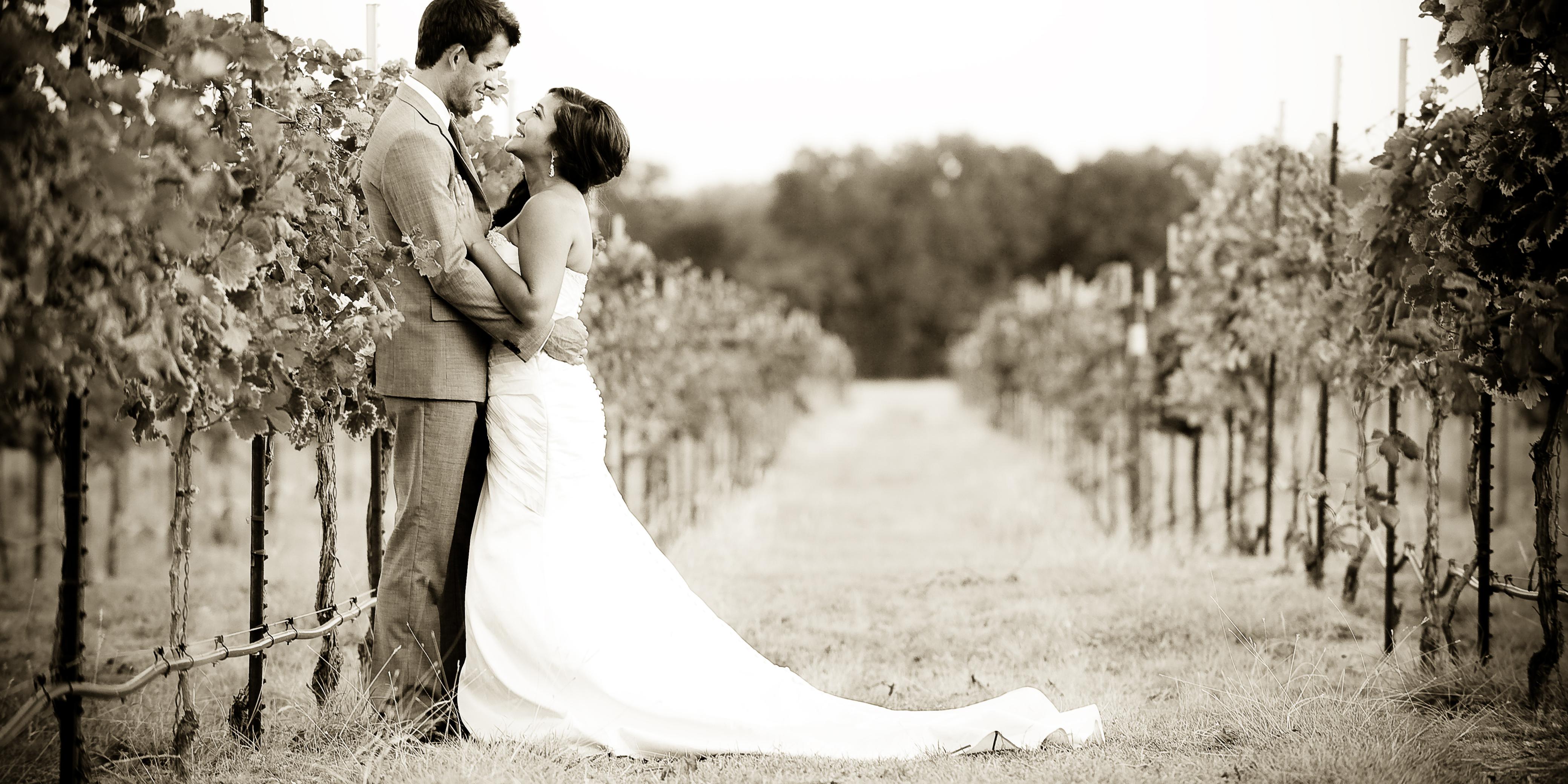Duchman Family Winery weddings in Driftwood TX