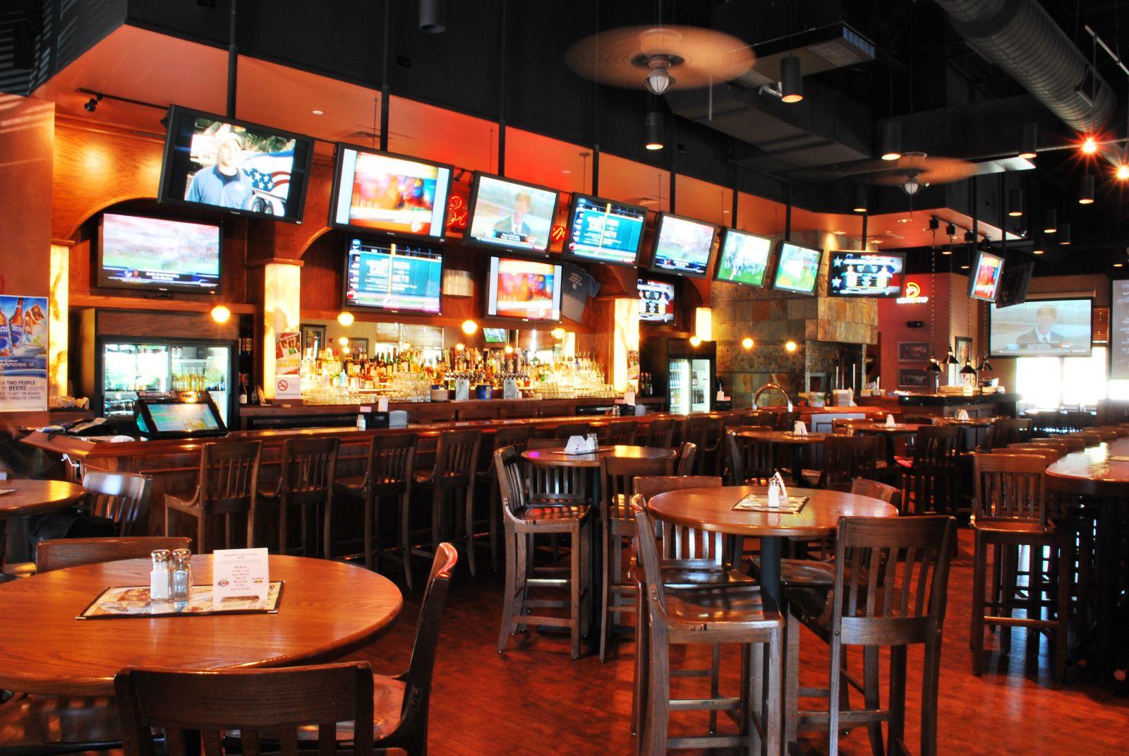 Hickory Tavern Providence, photo 4