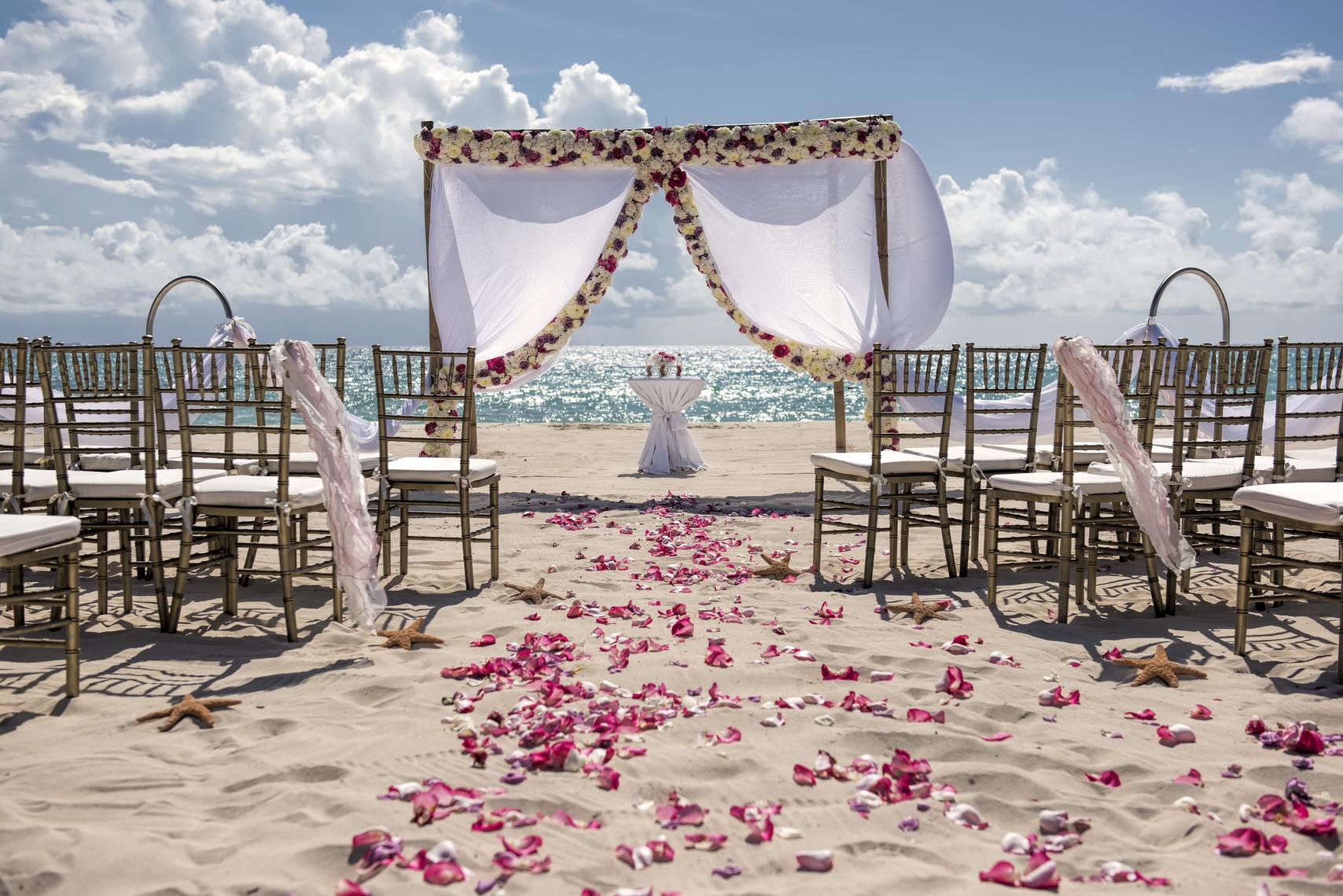 Iberostar Waves Paraiso Beach | Venue - Riviera Maya, Q.R., MX | Wedding  Spot, image size:1708x1140