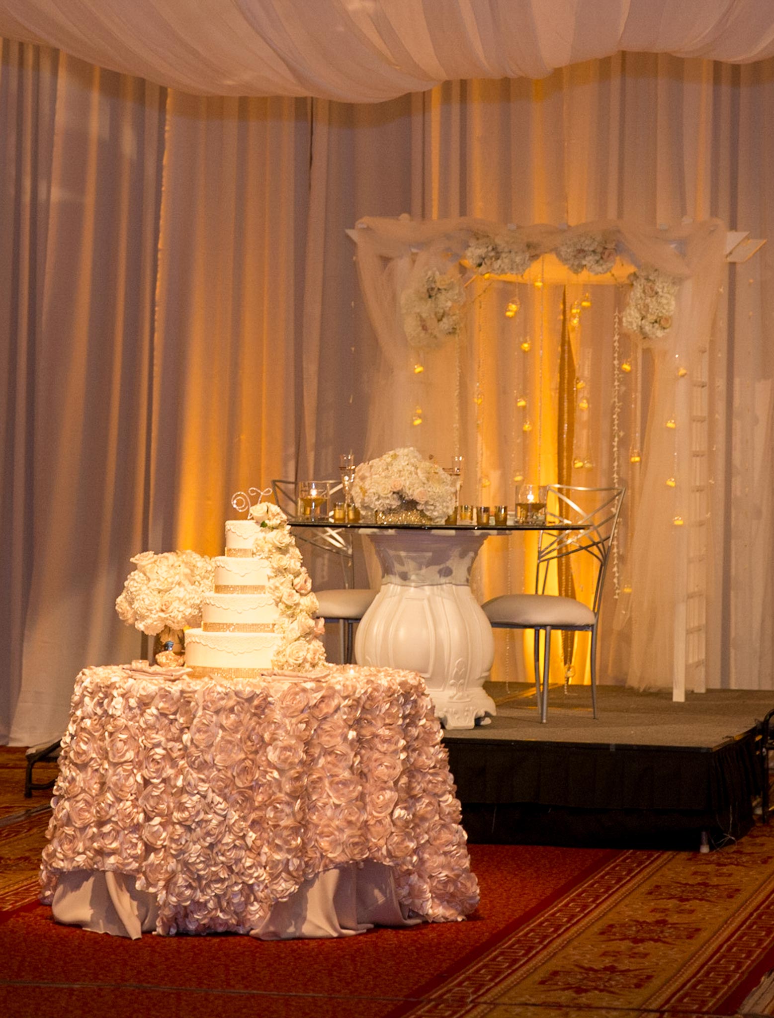 Wyndham Grand Pittsburgh Downtown | Venue - Pittsburgh, PA | Wedding Spot, image size:1557x2048