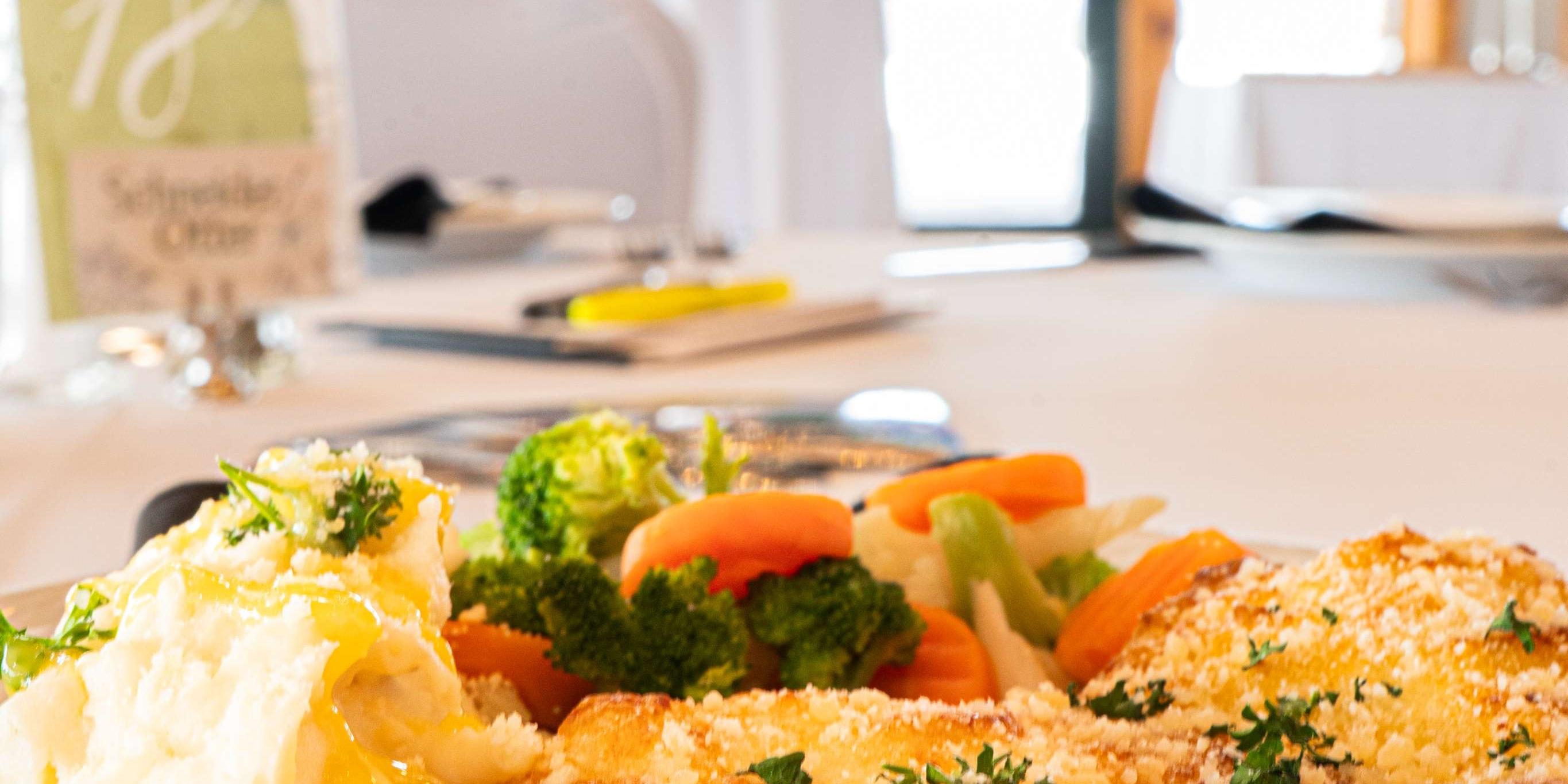 Hawk's View Golf Club weddings in Lake Geneva WI