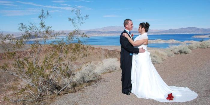 Las Vegas Strip Weddings Outdoor Wedding Venues Simple Vegas Weddings Packages Image