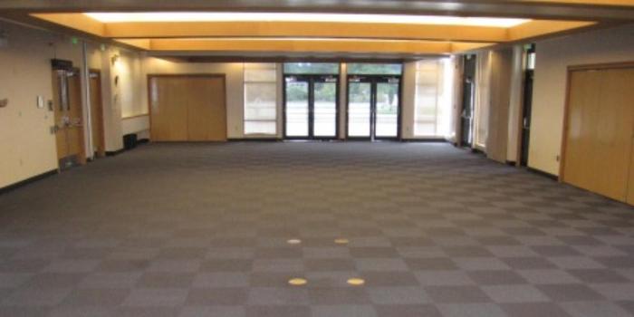 Edmonds Plaza Room Weddings | Get Prices for Wedding Venues in WA