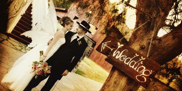 Choctaw Creek Ranch weddings in Sherman TX