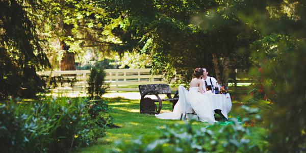 Molly Ward Gardens weddings in Poulsbo WA