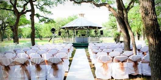 Twelve Oaks Hill Country Venue weddings in Bulverde TX