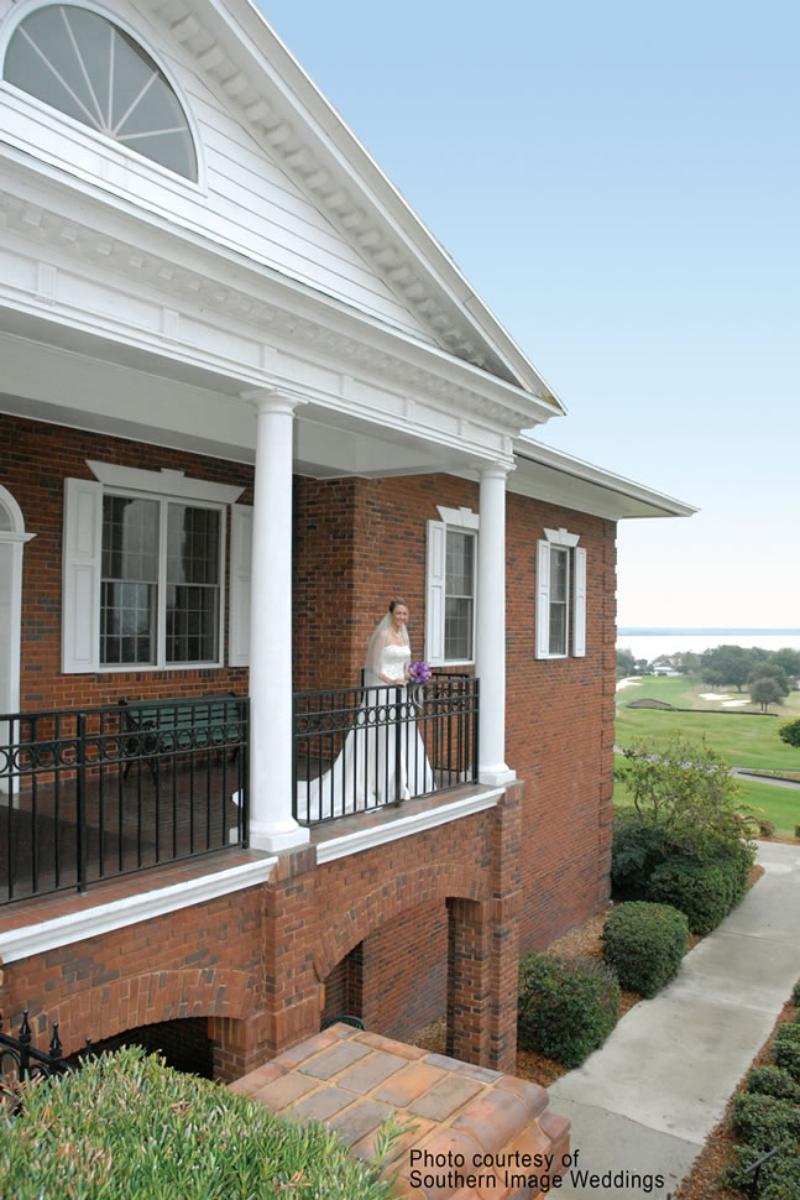 Harbor Hills Country Club Weddings Get Prices for Wedding Venues