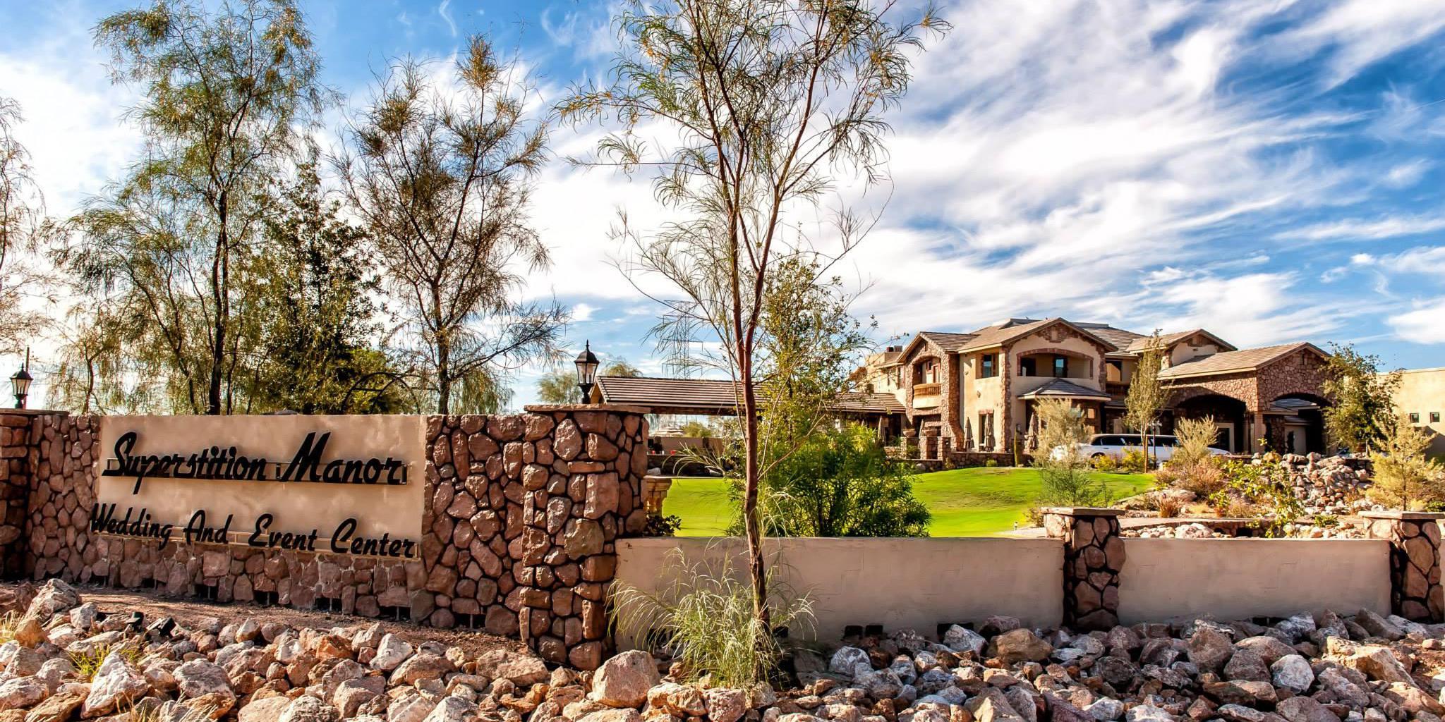 Superstition Manor Wedding & Event Center weddings in Mesa AZ