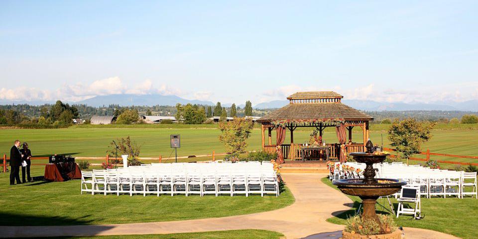 Hidden Meadows weddings in Snohomish WA