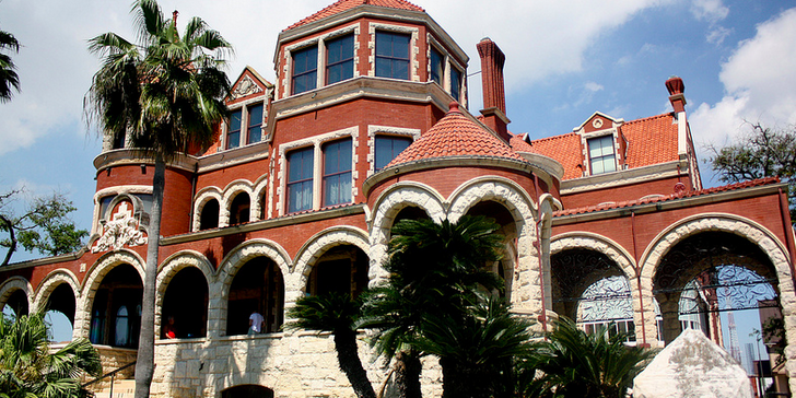 The Moody Mansion weddings in Galveston TX