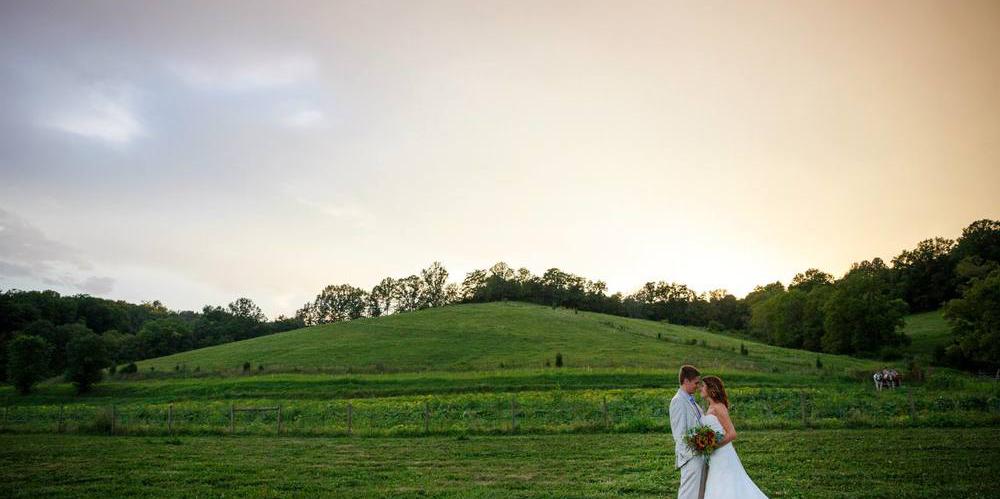 Neltner's Farm weddings in Melbourne KY