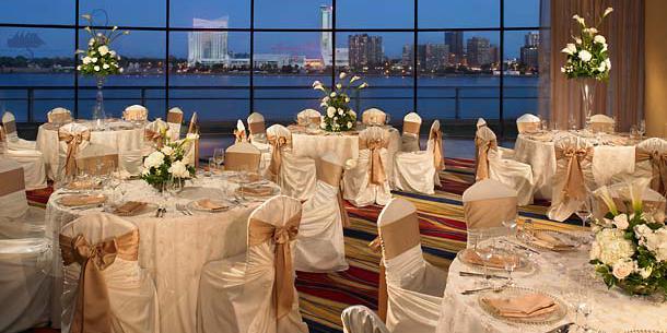 Detroit Marriott at the Renaissance Center weddings in Detroit MI