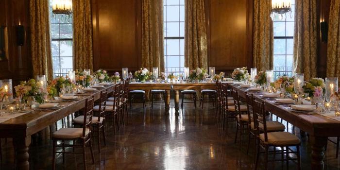 https://cdn.wedding-spot.com/images/venues/4651/Harold-Pratt-House-and-Peterson-Hall-Wedding-New-York-NY-19_main.1435693396.jpg