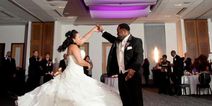 Aloft Mount Laurel Weddings Get Prices For Wedding Venues In Nj Price This Venue