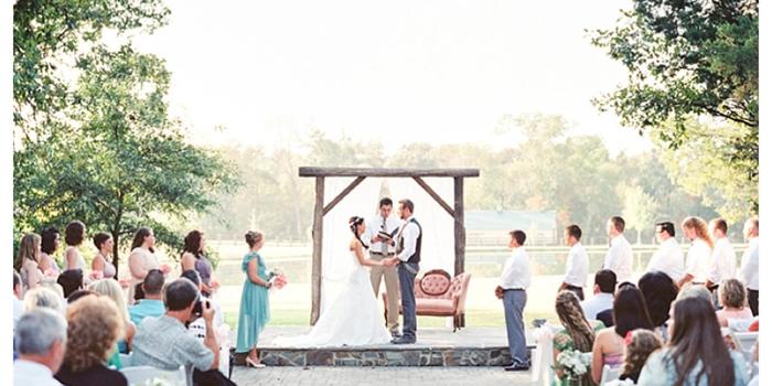 The Top 5 Places To Have Your Wedding In Charlotte Nc Ann Norment Dixie Dreams Barn Wedding Monroe Nc