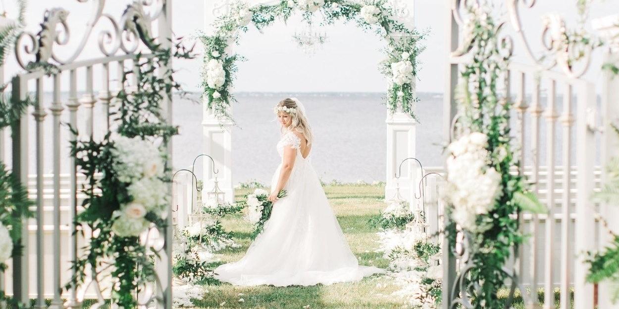 Neuse Breeze weddings in Havelock NC
